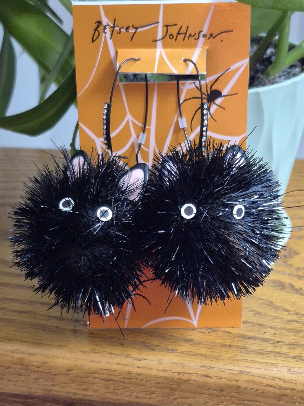 Betsey Johnson Black Fuzzy Cat Pom Drop Earrings. NEW WITH TAGS - Picture 5 of 5